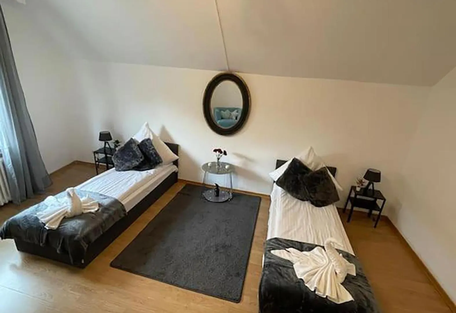 Bright And Stylish Apartment Steps Away From The Rhine Köln