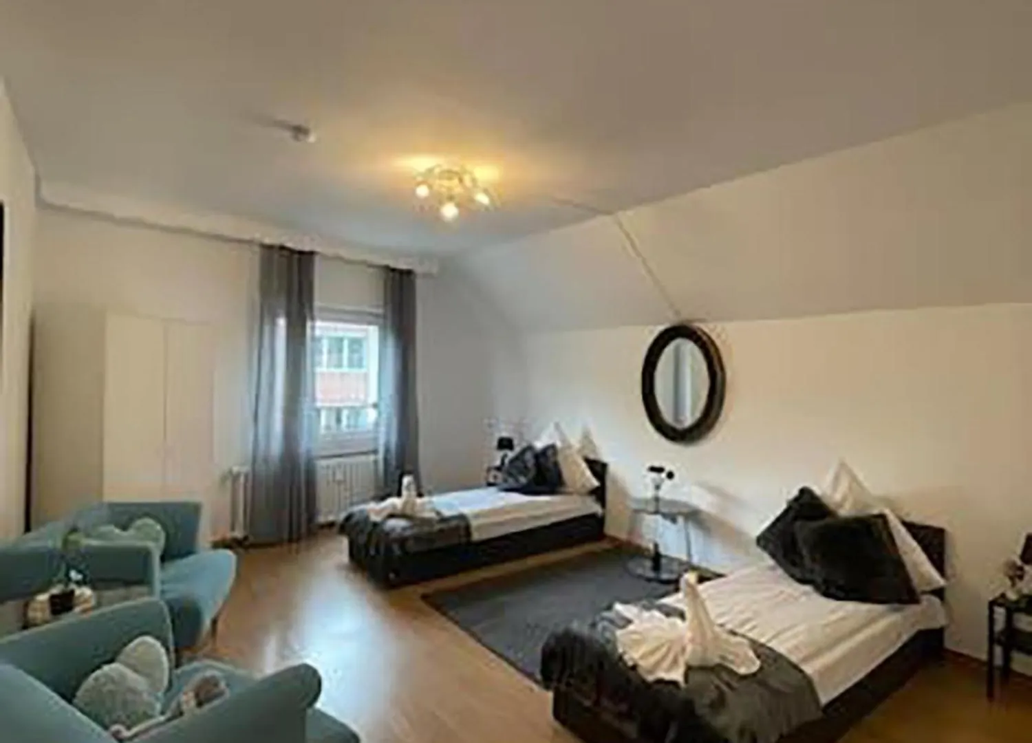 Bright And Stylish Apartment Steps Away From The Rhine Köln