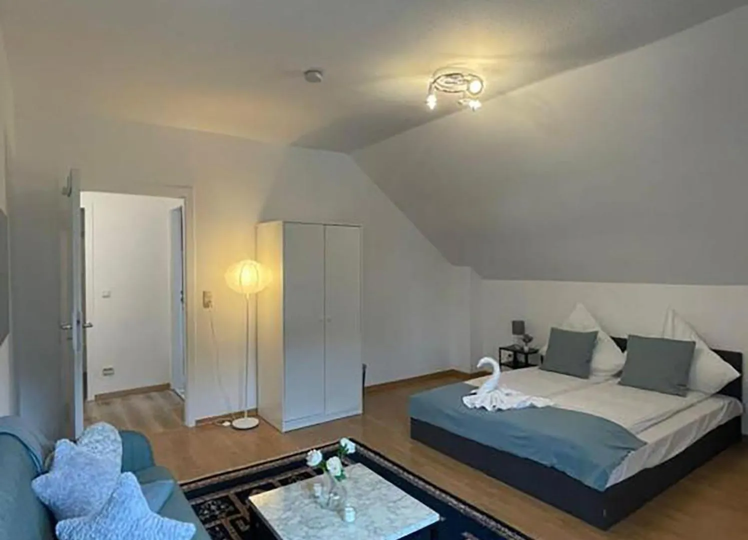 Bright And Stylish Apartment Steps Away From The Rhine Cologne 0*,  Germany