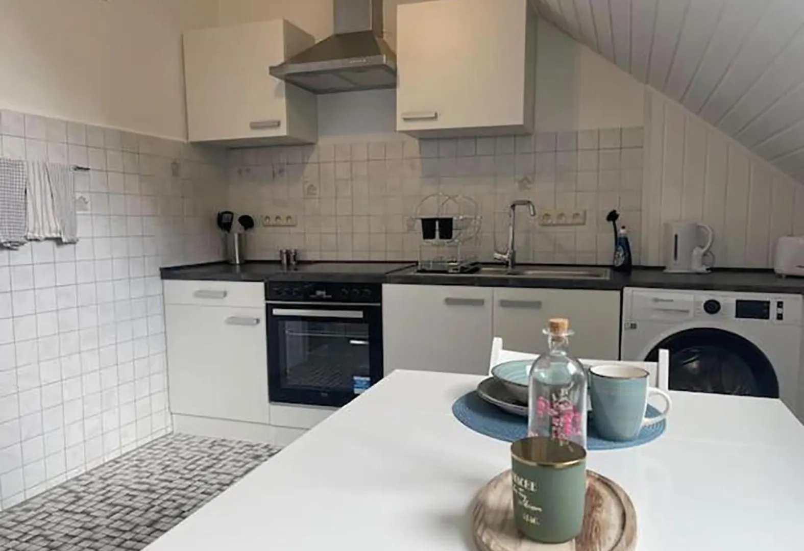 Bright And Stylish Apartment Steps Away From The Rhine Cologne